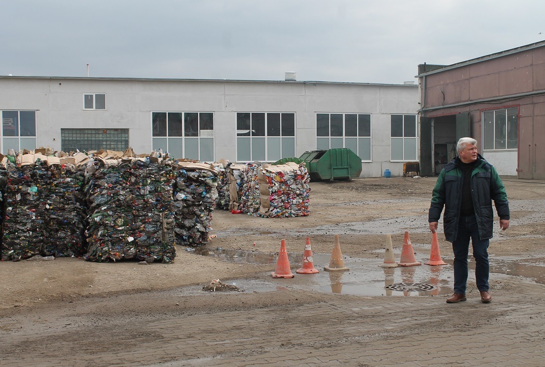 Раздельный сбор: как в Пскове продолжают делить мусорный рынок
